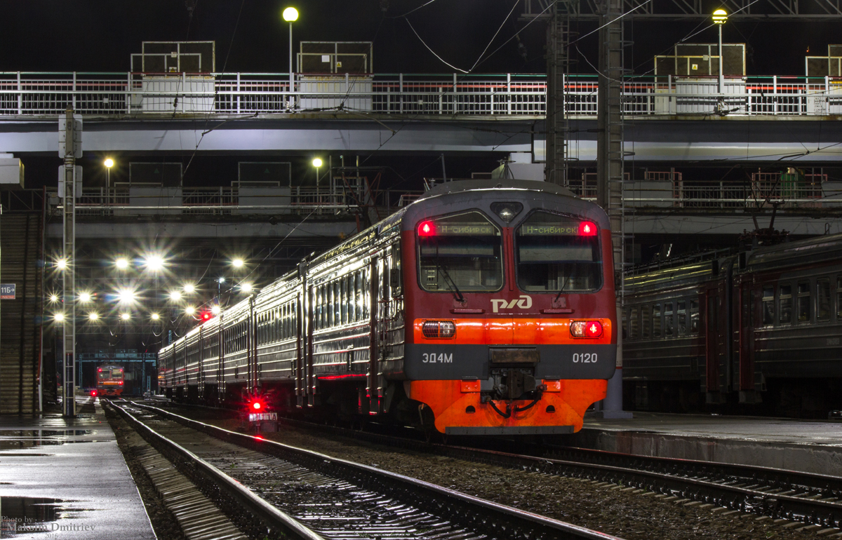 Электропоезд ЭД4М-0120